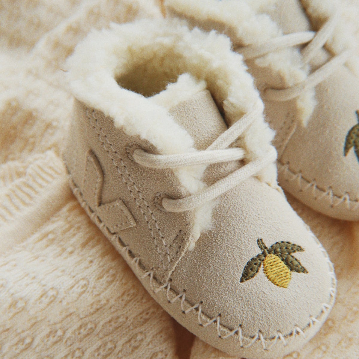 BABY SUEDE VEJA X KONGES SLJD PIERRE - Image 4