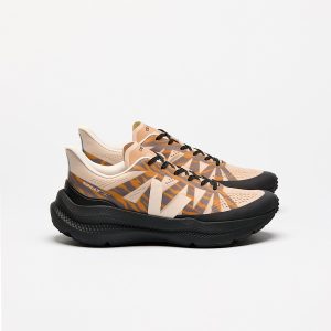 CONDOR 3 ADVANCED VEJA X C??SAR VILLALBA AREIA CASHEW OURO