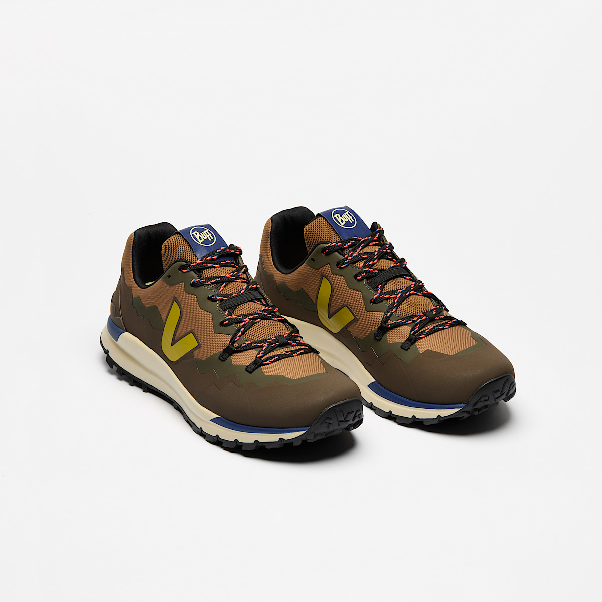FITZ ROY TREK-SHELL VEJA X BUFF TERRA LIQUOR - Image 2