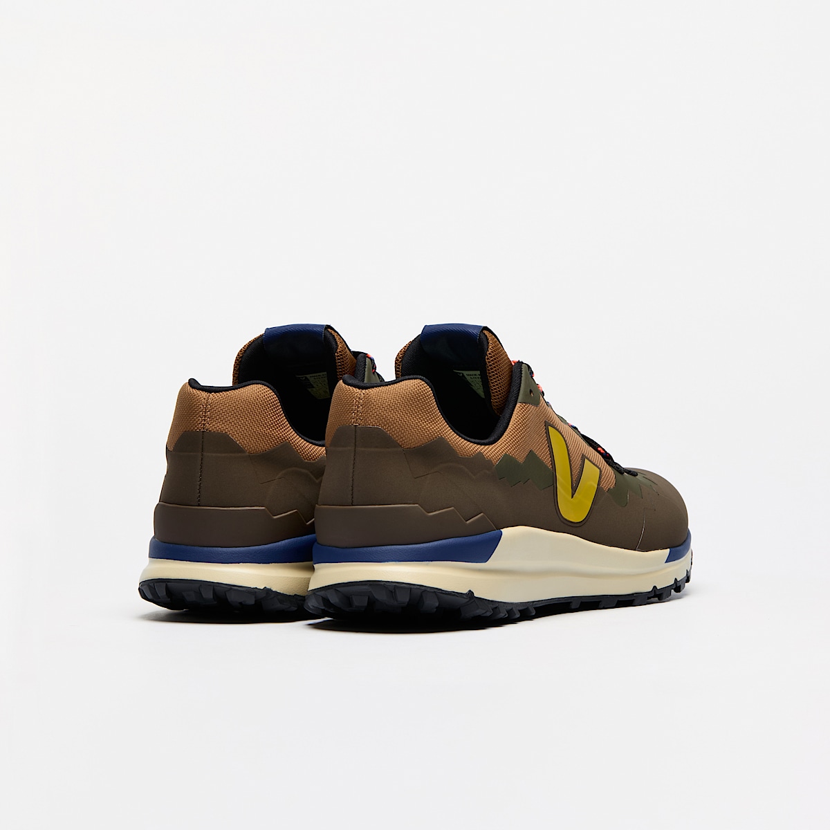 FITZ ROY TREK-SHELL VEJA X BUFF TERRA LIQUOR - Image 3